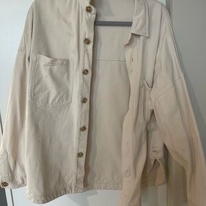 Vuori Cream Utility Jacket with Oversized Fit and Casual Collar